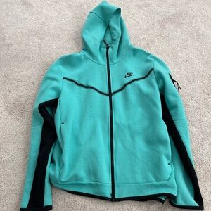 Teal Nike tech fleece